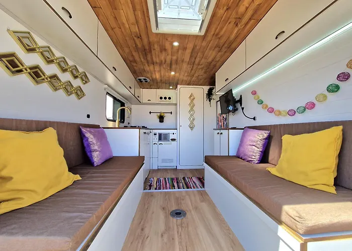 Camper Estatico Solo Alojar En El Frente Del Mar Campingplatz