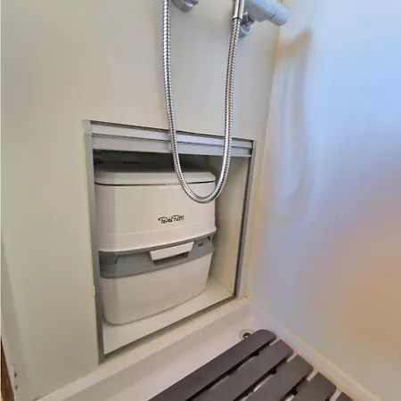 Camper Estatico Solo Alojar En El Frente Del Mar *