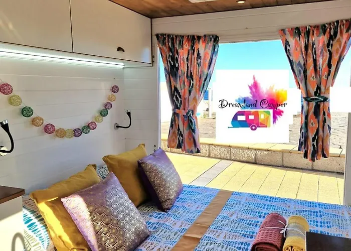 مكان تخييم Camper Estatico Solo Alojar En El Frente Del Mar *